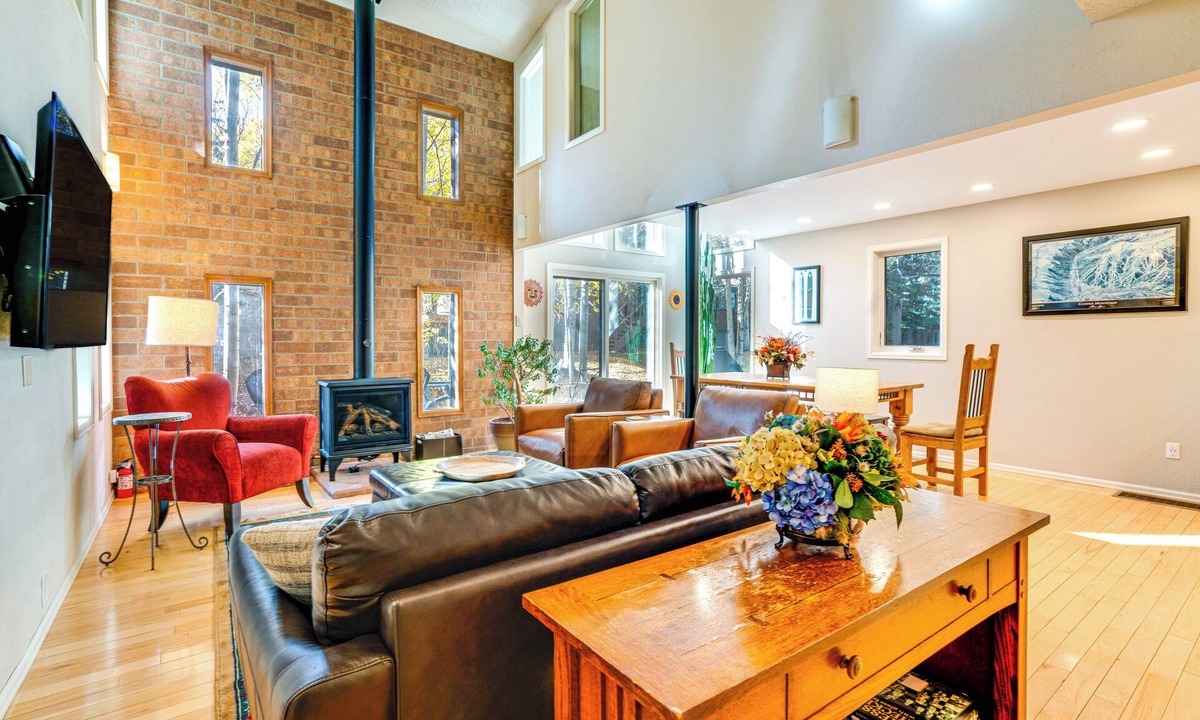 Frisco House | < 1 Mi to Dtwn: Creekside Frisco Home w/Fire Pit