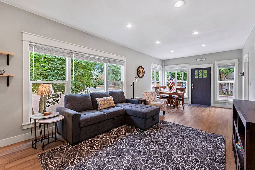 Loveland House | 100 m² House ∙ 3 bedrooms ∙ 8 guests