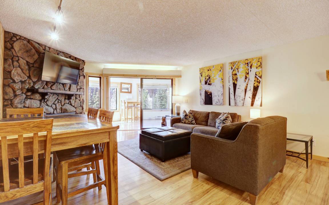 Copper Mountain Village Condo | 102 m² Condo ∙ 1 bedroom ∙ 7 guests