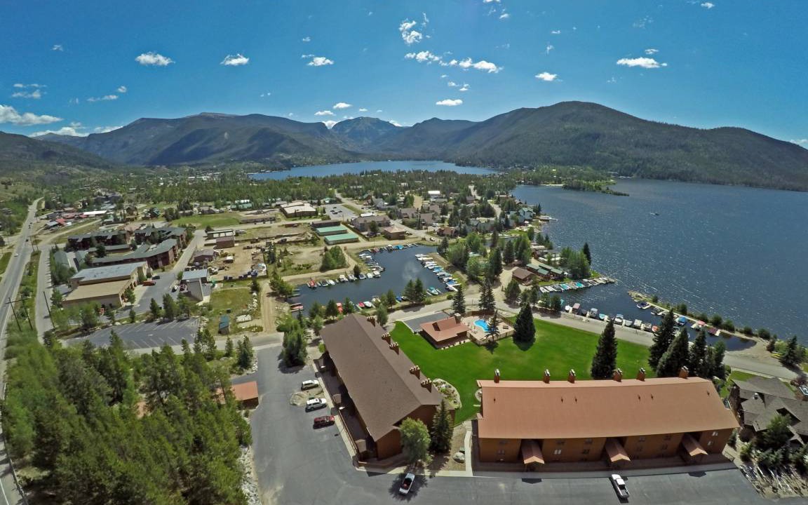 Grand Lake Condo | 107 m² Condo ∙ 2 bedrooms ∙ 8 guests