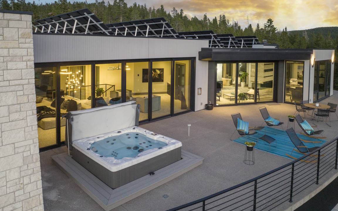 Baldy Mountain House | 1092 m² House ∙ 5 bedrooms ∙ 12 guests