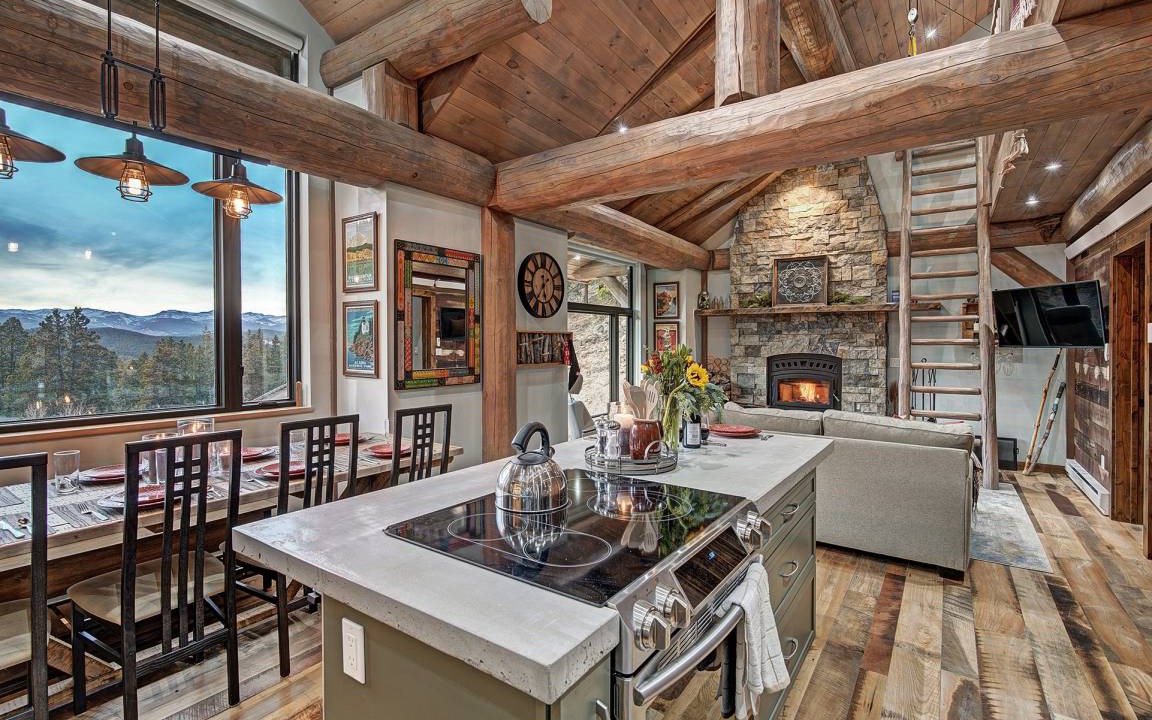 Coal Creek Cabin | 112 m² Cabin ∙ 2 bedrooms ∙ 4 guests