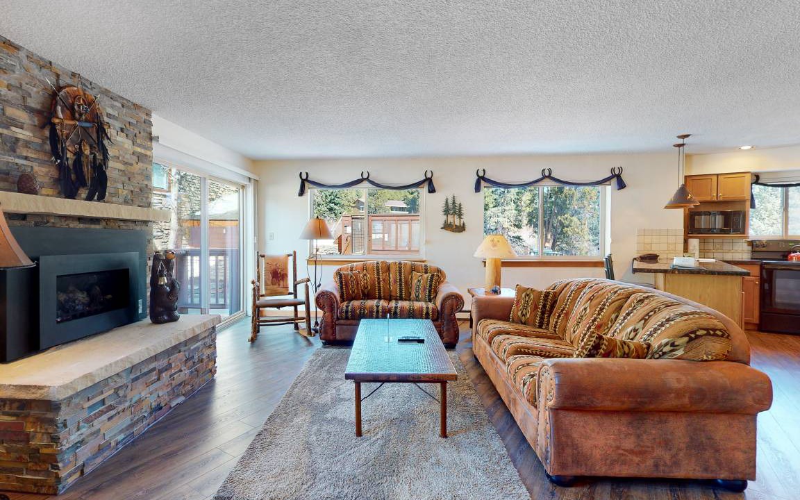 Four O'Clock Condo | 112 m² Condo ∙ 2 bedrooms ∙ 6 guests