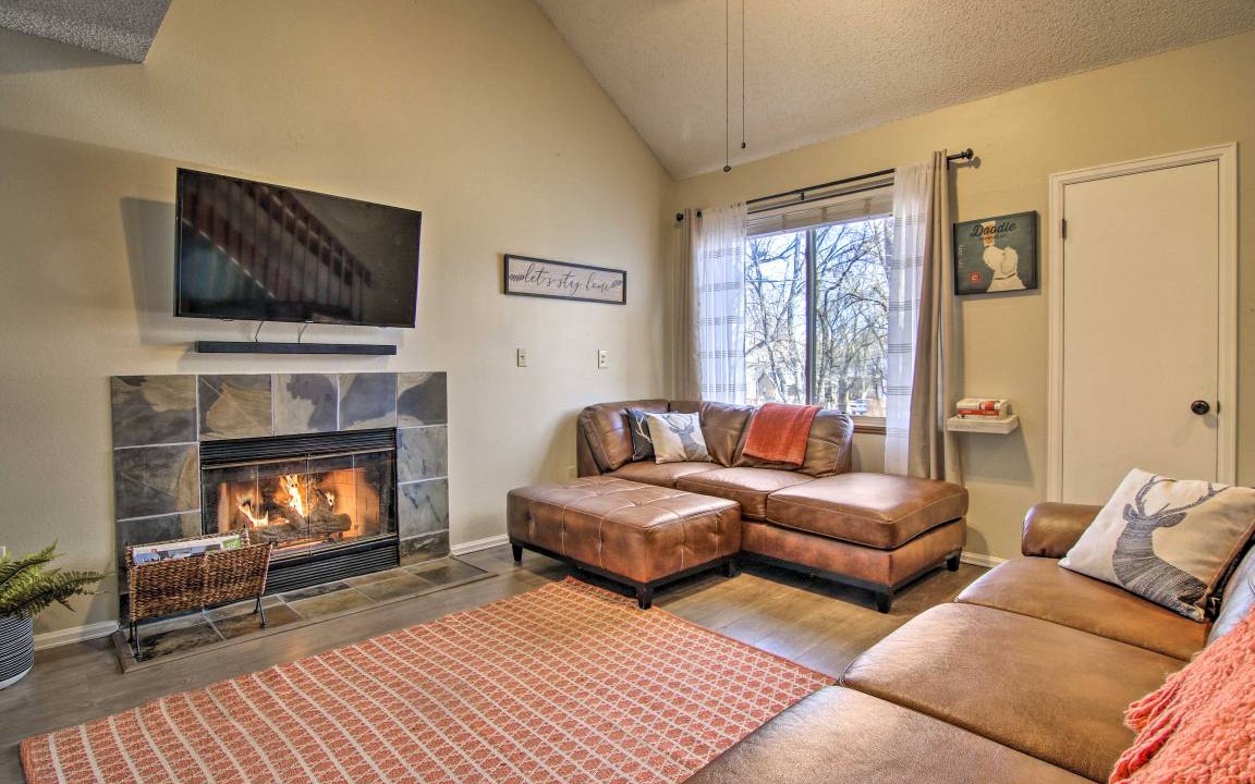 Manitou Springs Apartment | 136 m² Apartment ∙ 3 bedrooms ∙ 9 guests