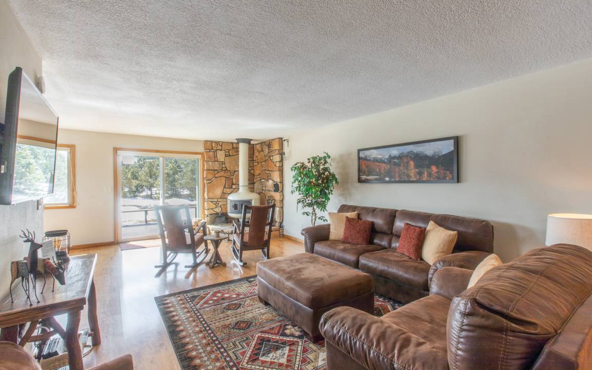 Loghill Village House | 149 m² House ∙ 3 bedrooms ∙ 6 guests