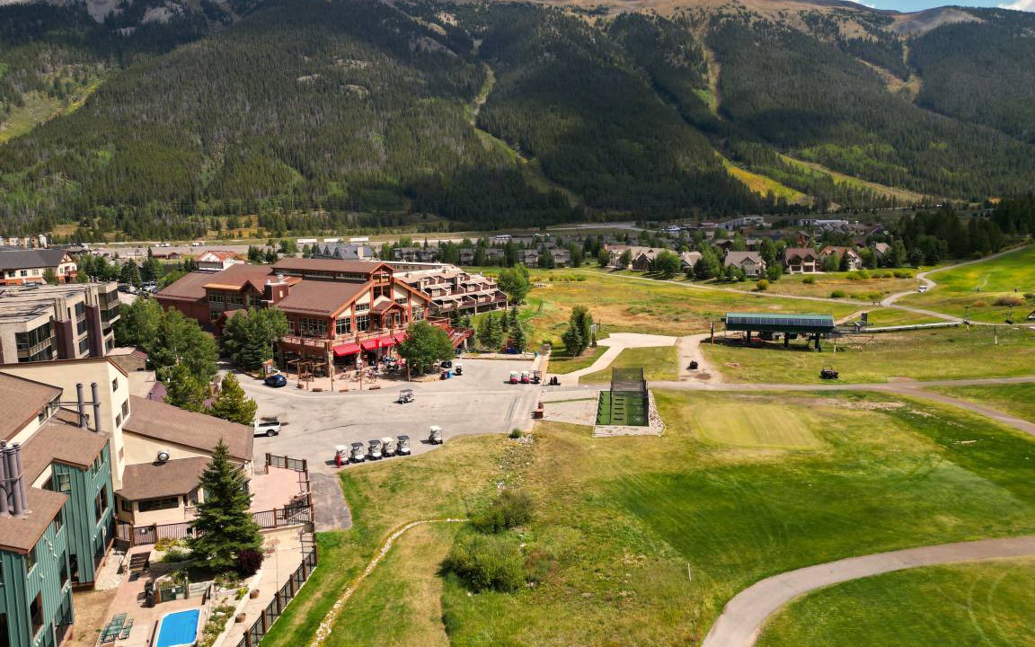 East Village at Copper Condo | 167 m² Condo ∙ 4 bedrooms ∙ 12 guests