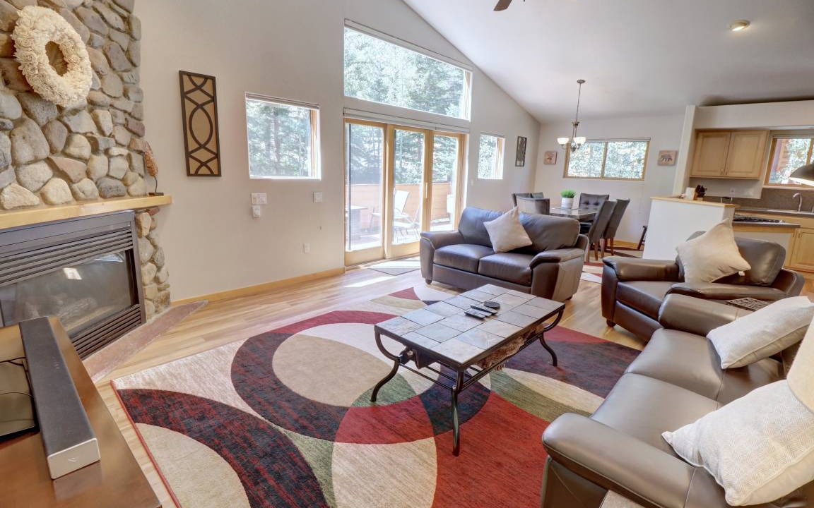 Wildernest House | 168 m² House ∙ 3 bedrooms ∙ 6 guests