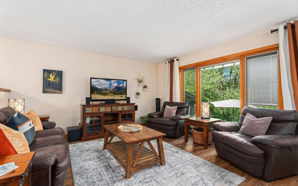 Cedar Village House | 169 m² House ∙ 4 bedrooms ∙ 10 guests