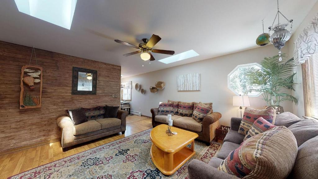 Colorado Springs House | 1729_ArborWay