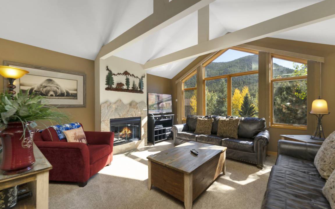 Estes Park House | 175 m² House ∙ 3 bedrooms ∙ 8 guests