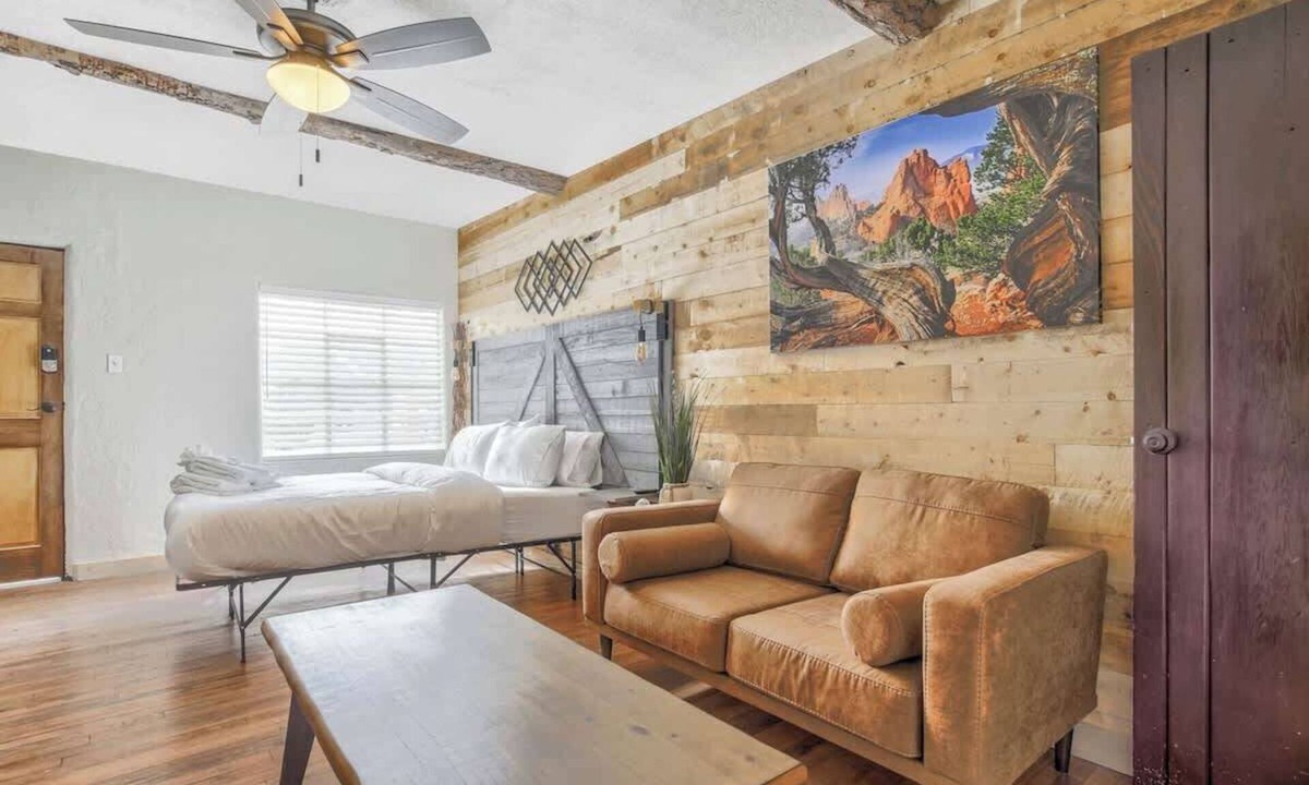 West Colorado Springs Apartment | 1bd Suite Close to Hiking & Biking