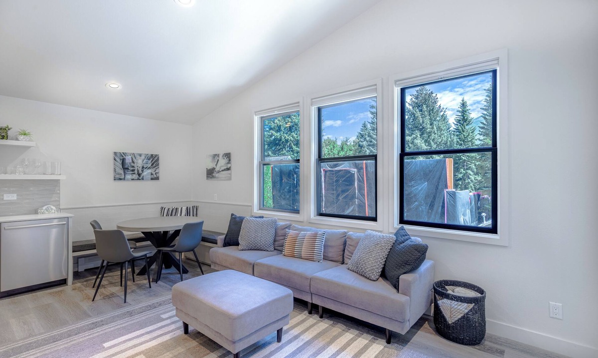West End Condo | 2-Bedroom Condo in the Heart of Aspen. Blocks to Lifts, Shops, and Food.