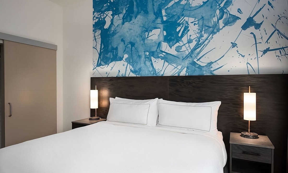 Central Area Hotel | 2 Modern & Spacious Studios Perfect for Group Adventure | Pringle Trail – 0.4 mi
