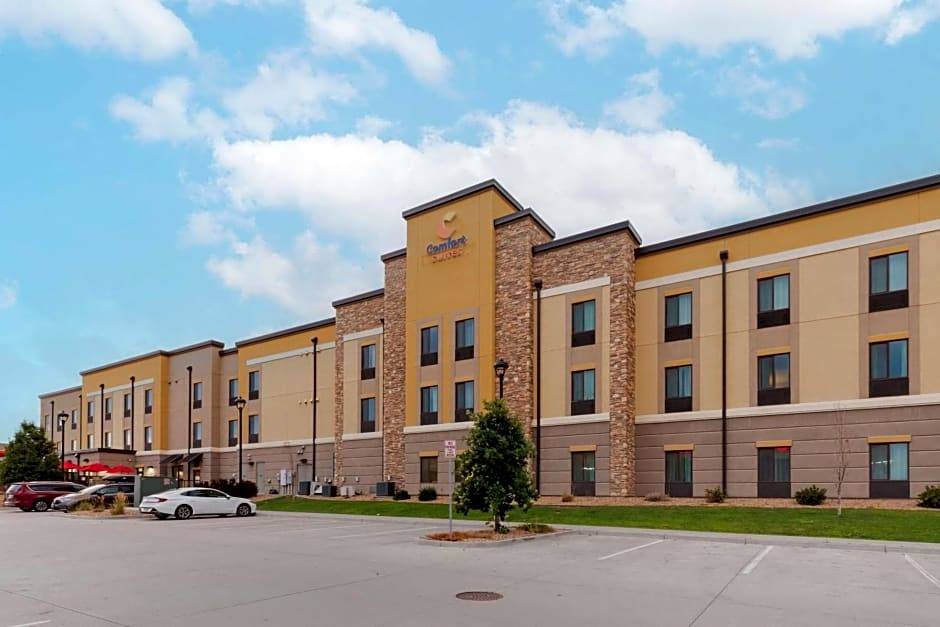 Loveland Hotel | 2-Star Hotel ∙ Comfort Suites Loveland