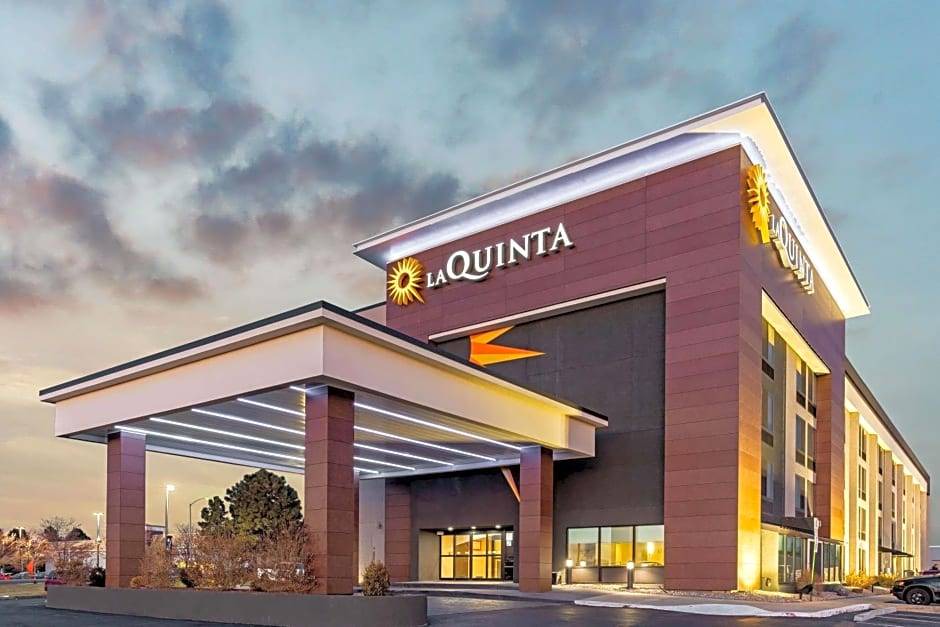 Aurora Hotel | 2-Star Hotel ∙ La Quinta by Wyndham Denver Aurora Medical