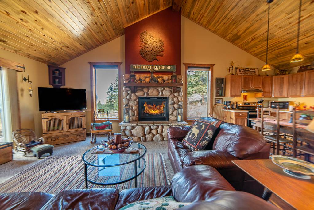 Fairplay Cabin | 204 m² Cabin ∙ 3 bedrooms ∙ 9 guests