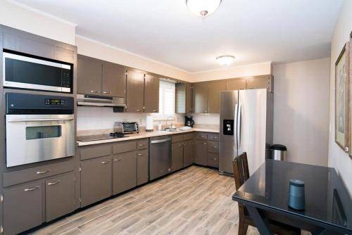 Castlewood House | 205 m² House ∙ 3 bedrooms ∙ 6 guests