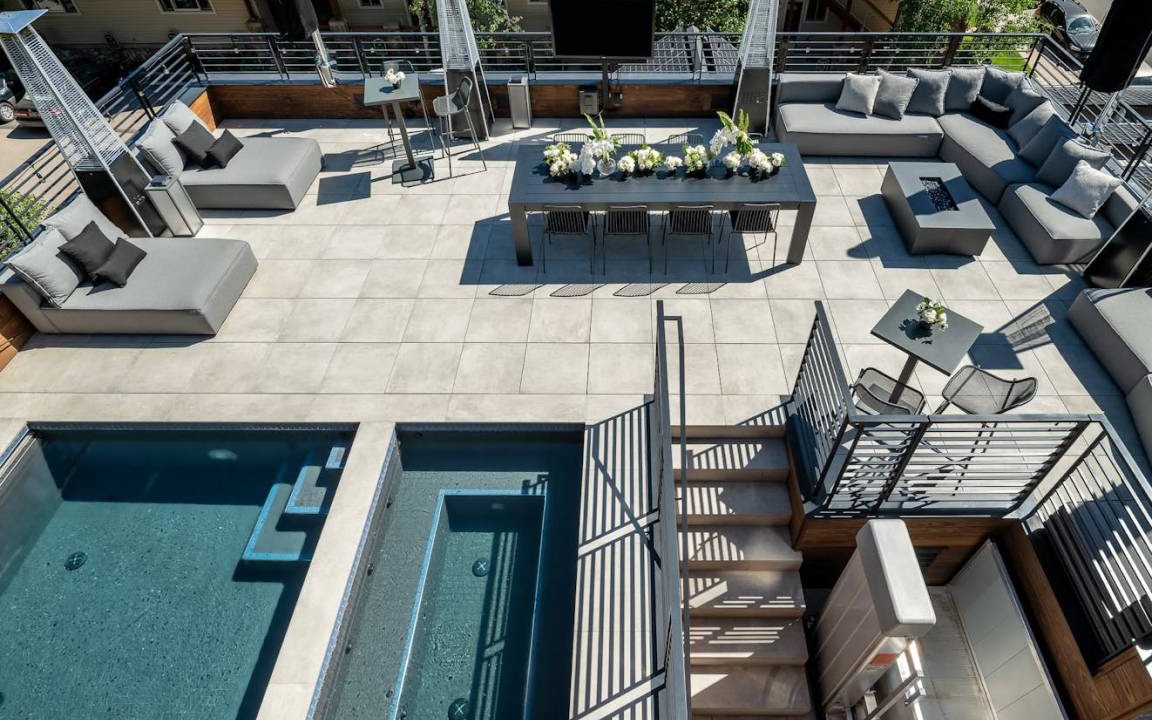 Downtown House | 2435 m² House ∙ 8 bedrooms ∙ 32 guests