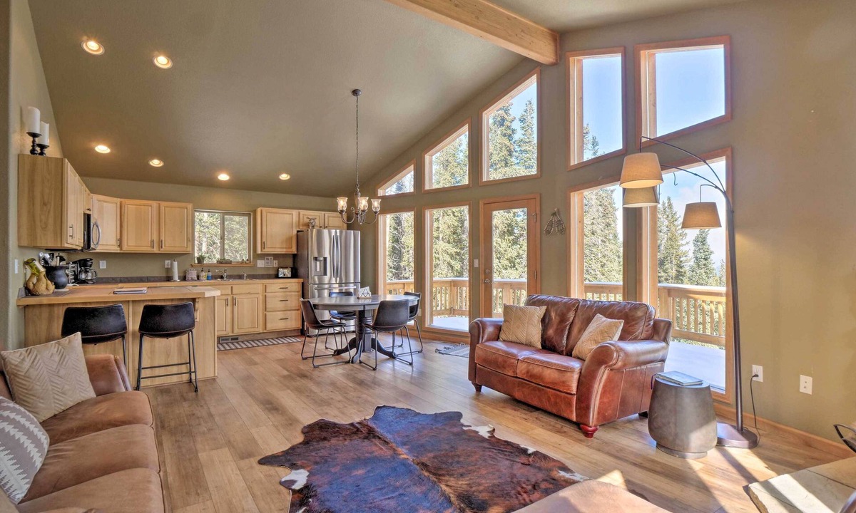 Valley of the Sun House | 25-0069 Fairplay Cabin w/Hot Tub!