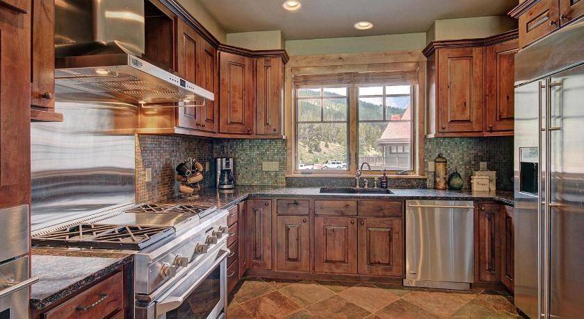 Copper Mountain Village House | 251 m² House ∙ 4 bedrooms ∙ 12 guests