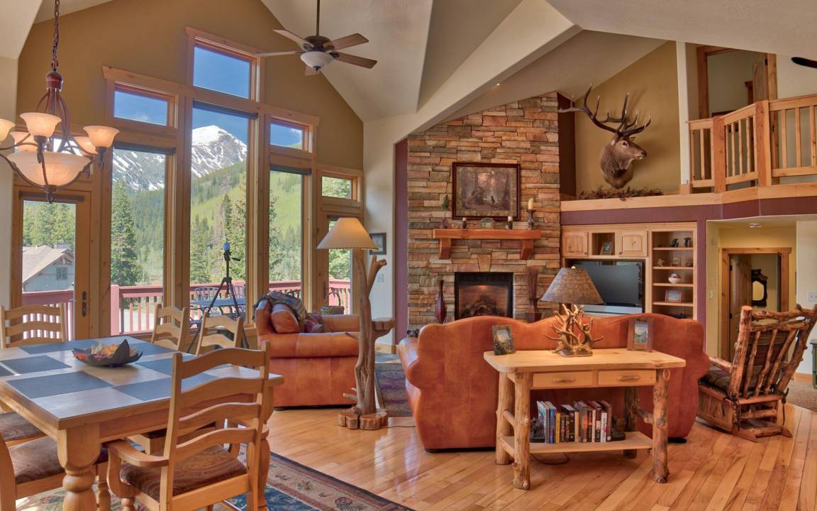 Blue River House | 251 m² House ∙ 3 bedrooms ∙ 8 guests