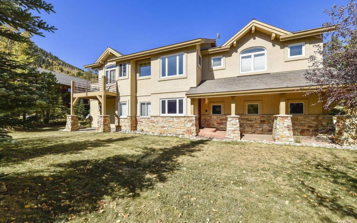 Larson Lane | The Reserve