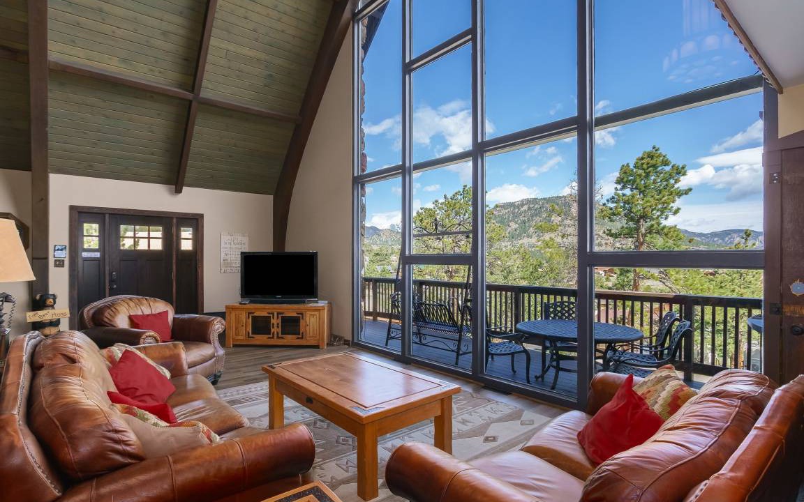 Carriage Hills House | 259 m² House ∙ 3 bedrooms ∙ 8 guests
