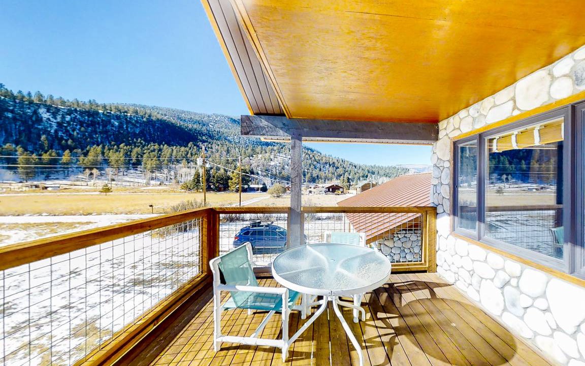 Rio Vista Estates Cabin | 260 m² Cabin ∙ 4 bedrooms ∙ 10 guests