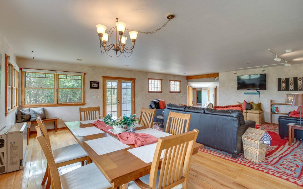 Vernal House | 260 m² House ∙ 4 bedrooms ∙ 12 guests
