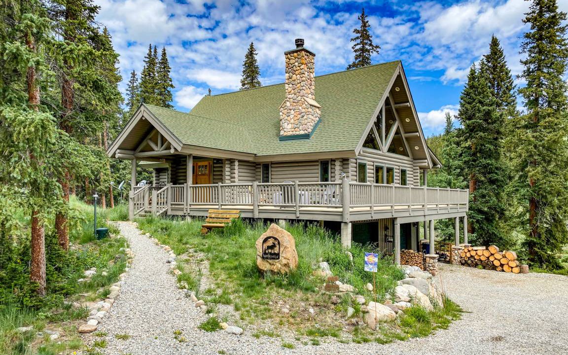Valley of the Sun Cabin | 273 m² Cabin ∙ 4 bedrooms ∙ 8 guests