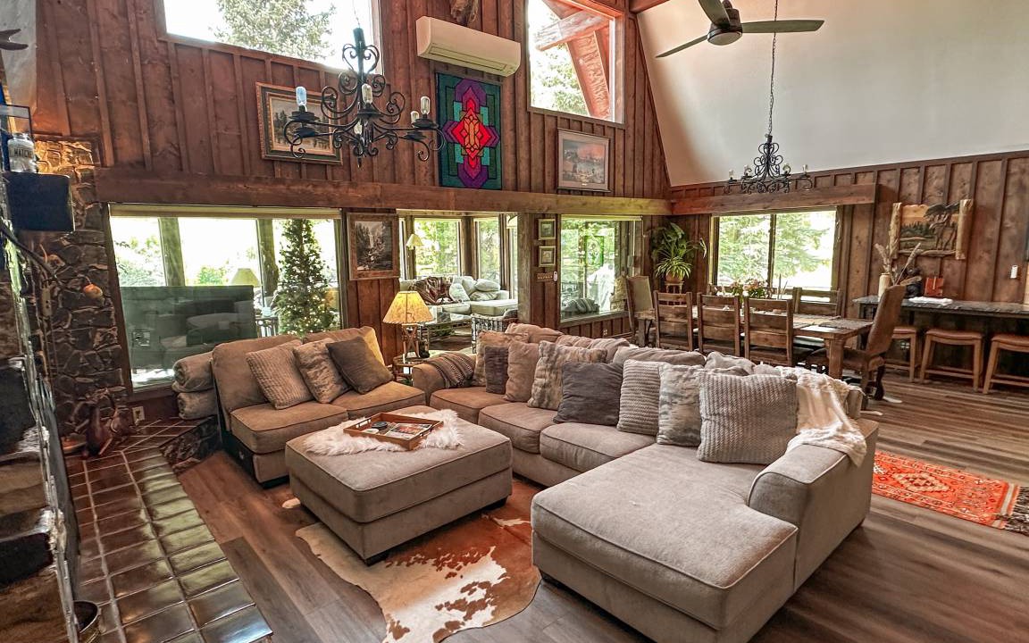 Rio Vista Estates Cabin | 276 m² Cabin ∙ 3 bedrooms ∙ 10 guests