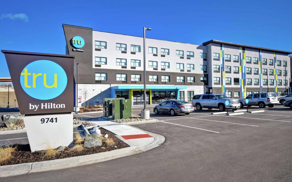 Lone Tree Hotel | 28 m² Hotel ∙ 127 guests