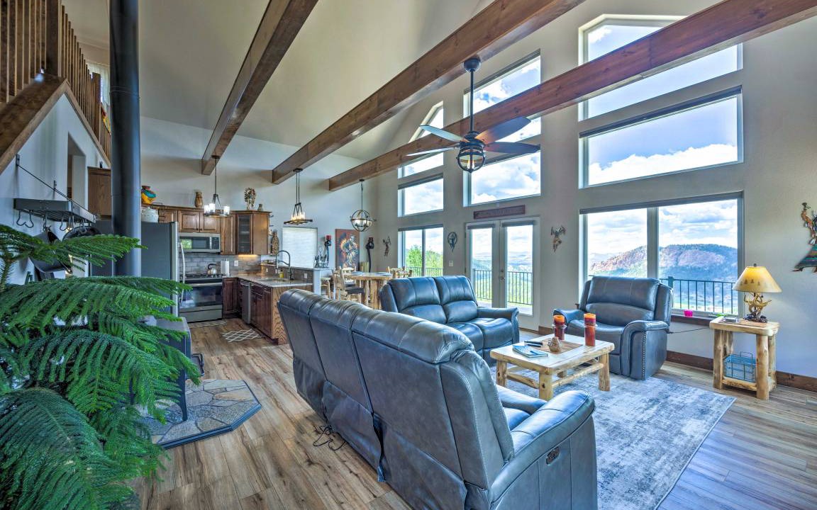 Cripple Creek House | 295 m² House ∙ 4 bedrooms ∙ 11 guests