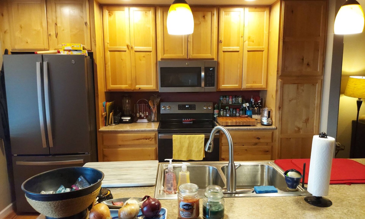 Troutman Park House | 3 BR house with deck and large back yard located on bike trail & public bus stop