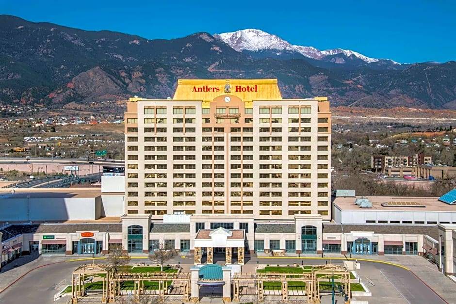 Downtown Colorado Springs Hotel | 3-Star Hotel ∙ The Antlers, A Wyndham Hotel