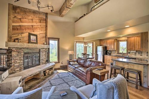 Fraser Apartment | 3-Story Home with Balcony about 6 Mi to Winter Park!