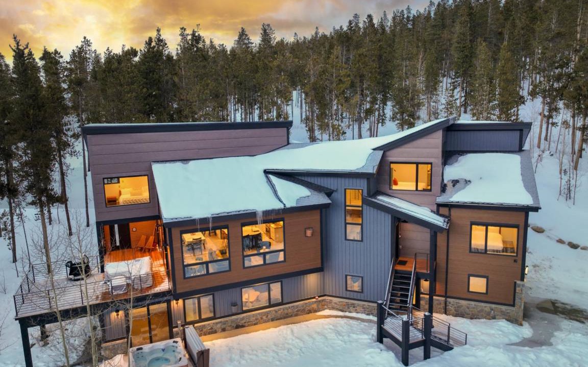 Baldy Mountain House | 315 m² House ∙ 4 bedrooms ∙ 10 guests