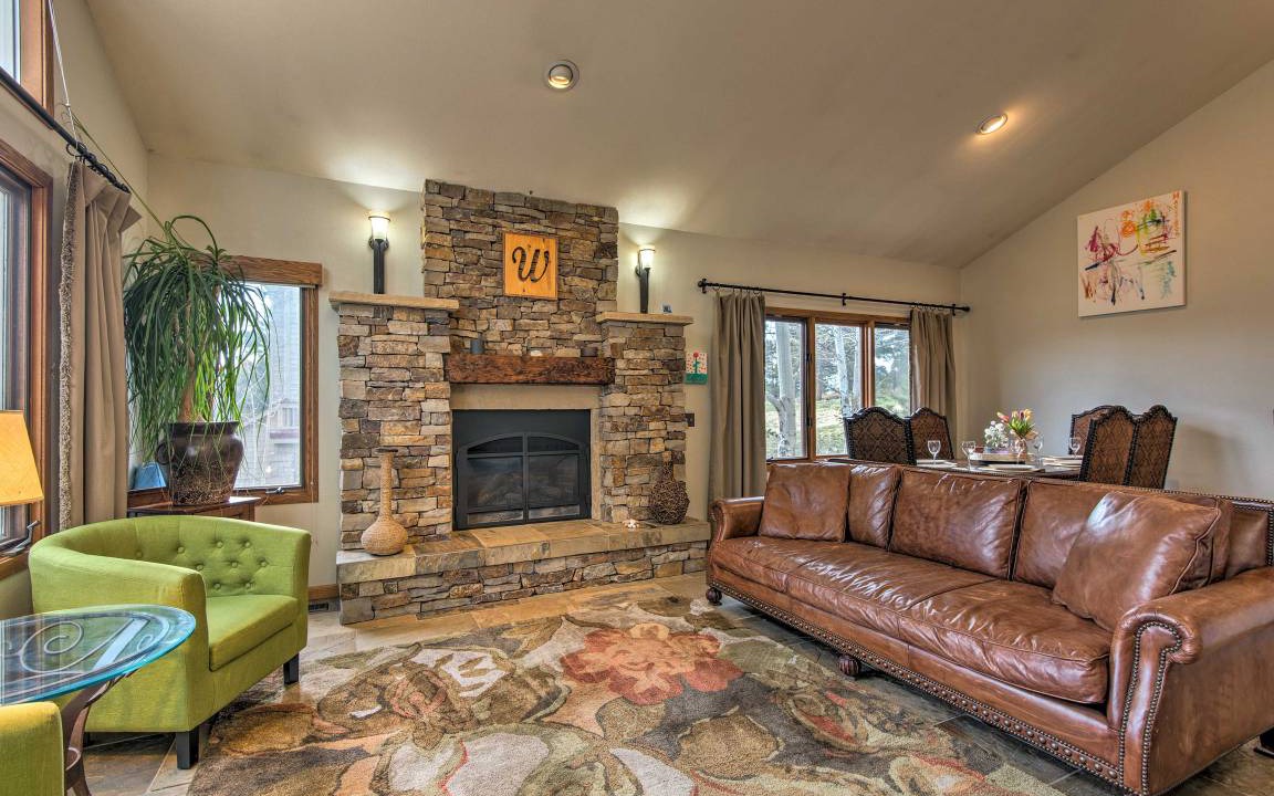 Genesse North Central House | 316 m² House ∙ 4 bedrooms ∙ 8 guests