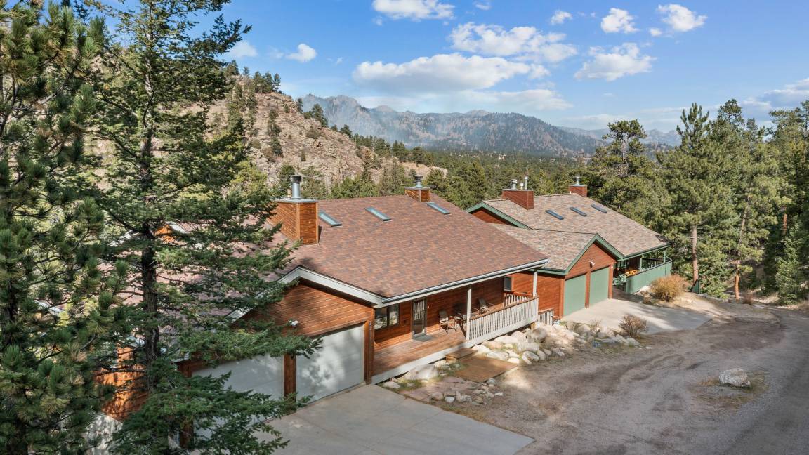 Aspen Brook House | 319 m² House ∙ 6 bedrooms ∙ 21 guests