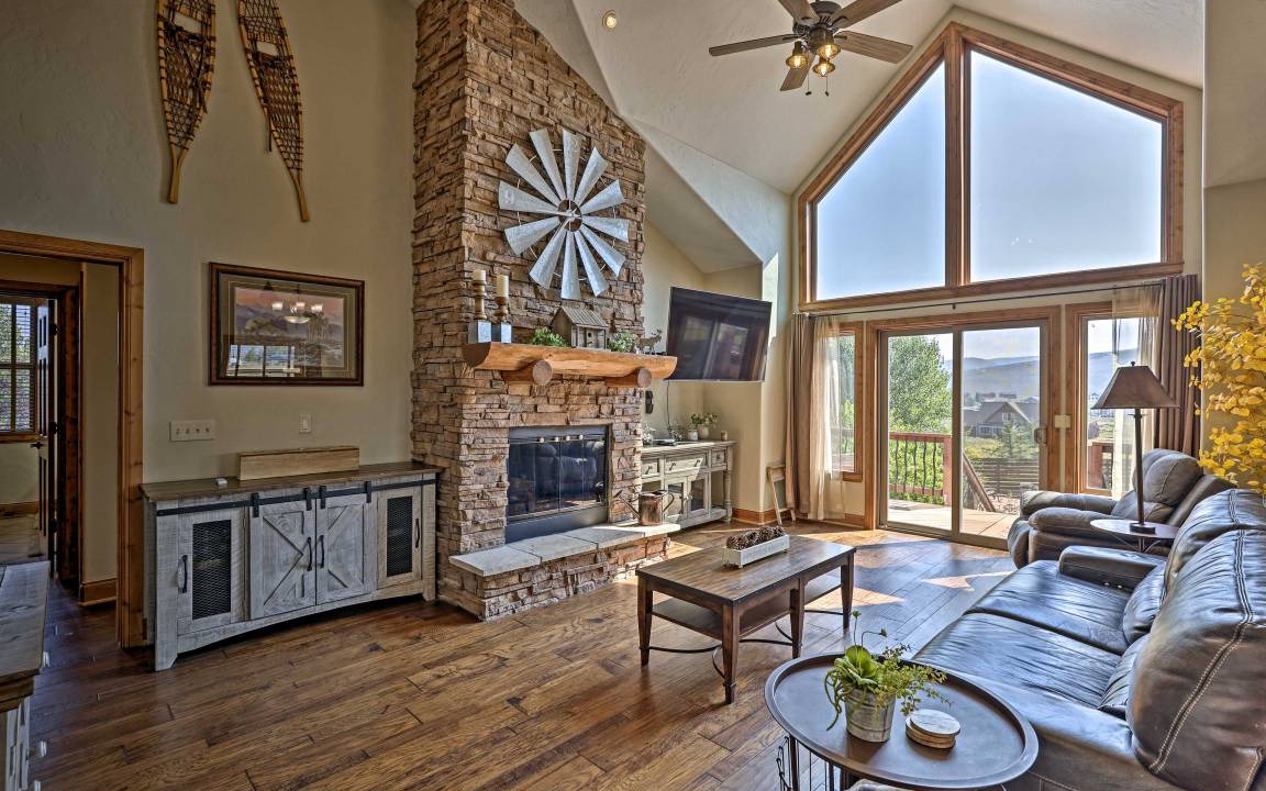 Grand Elk Ranch House | 325 m² House ∙ 4 bedrooms ∙ 11 guests
