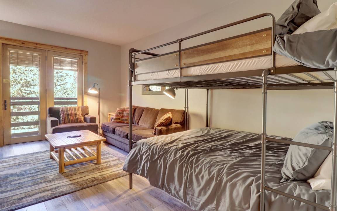 Copper Mountain Village Hotel | 33 m² Hotel ∙ 1 bedroom ∙ 5 guests
