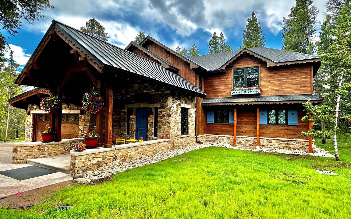 Peak 8 House | 379 m² House ∙ 5 bedrooms ∙ 14 guests