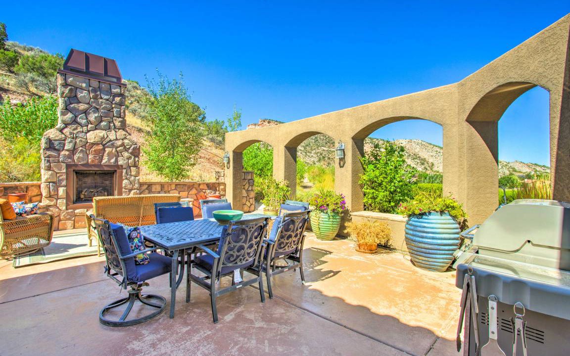 Redlands House | 390 m² House ∙ 4 bedrooms ∙ 10 guests