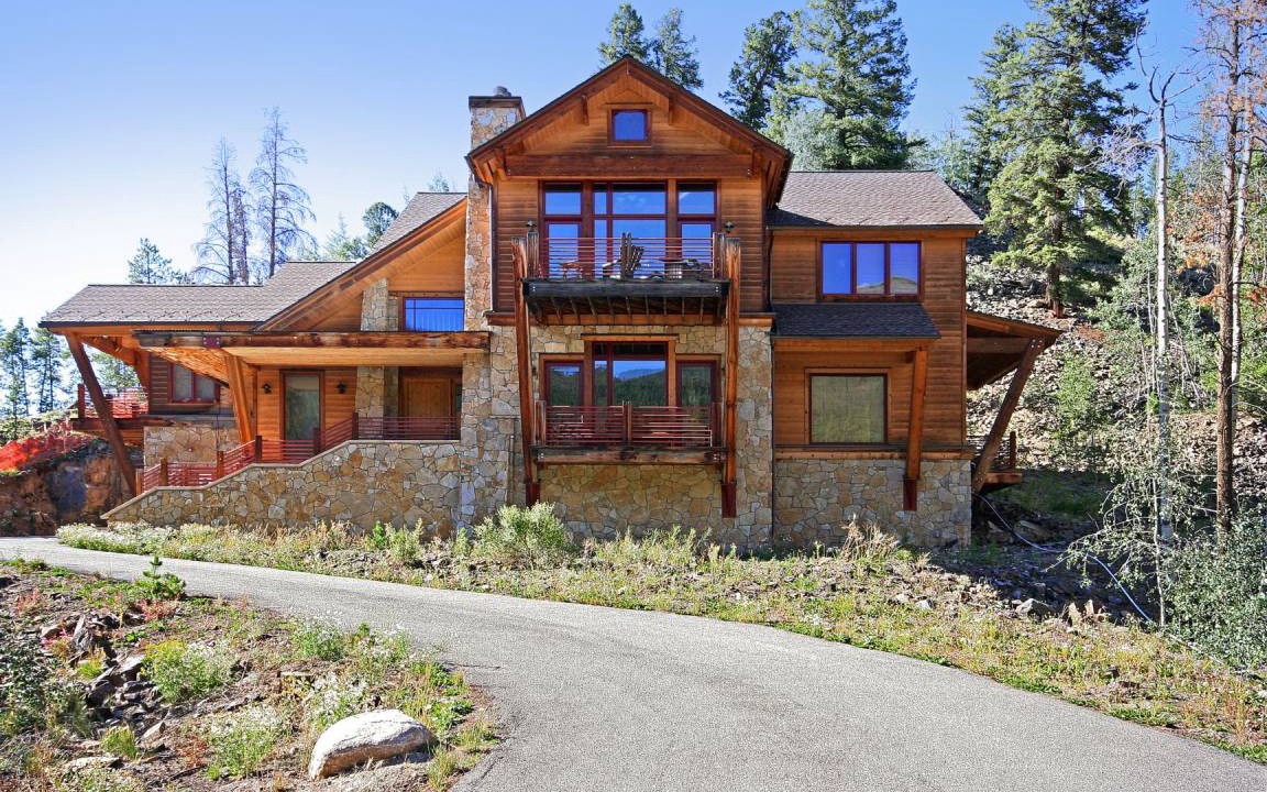 Keystone Other | 393 m² Luxury rental ∙ 5 bedrooms ∙ 14 guests