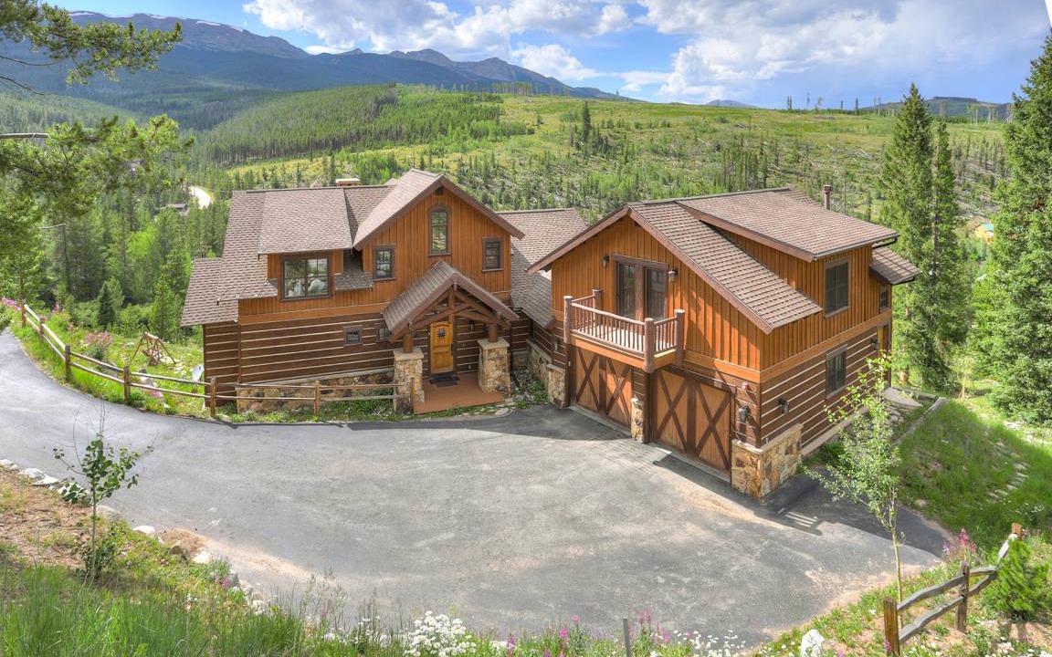Breckenridge House | 398 m² House ∙ 5 bedrooms ∙ 12 guests