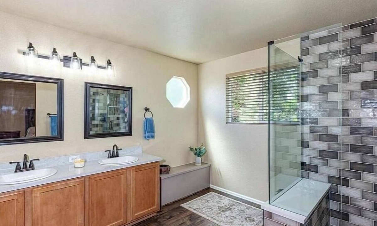 Castle Rock House | 4-bedroom house in enchanting Castle Rock with WiFi