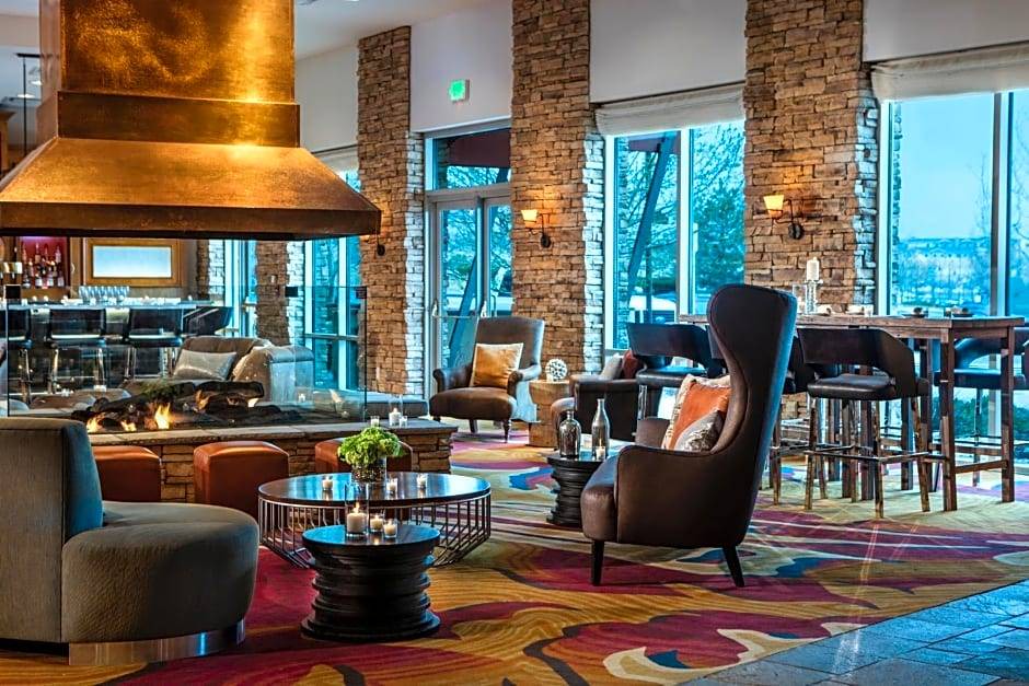 Broomfield Hotel | 4-Star Hotel ∙ Renaissance Boulder Flatiron Hotel