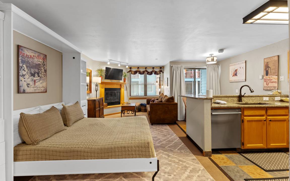 Historic District Apartment | 40 m² Apartment ∙ 4 guests