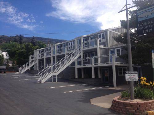 Basalt House | 46 m² Motel ∙ 6 guests