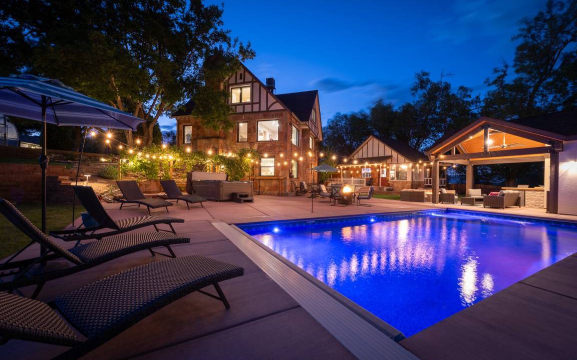 Grand Junction House | 488 m² House ∙ 7 bedrooms ∙ 20 guests